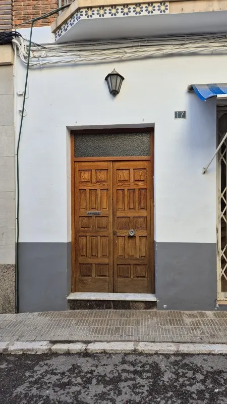 Välivaade - Three-Storey Townhouse with Balconies in Antella