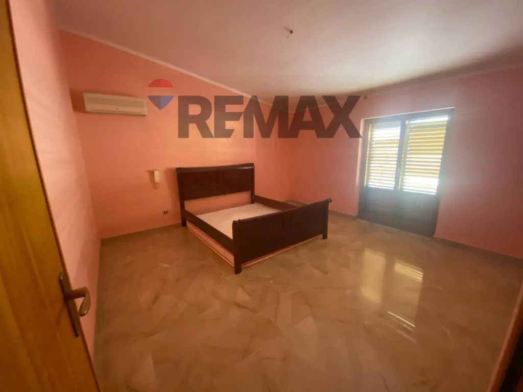 Chambres - Apartment with Balcony in Partinico