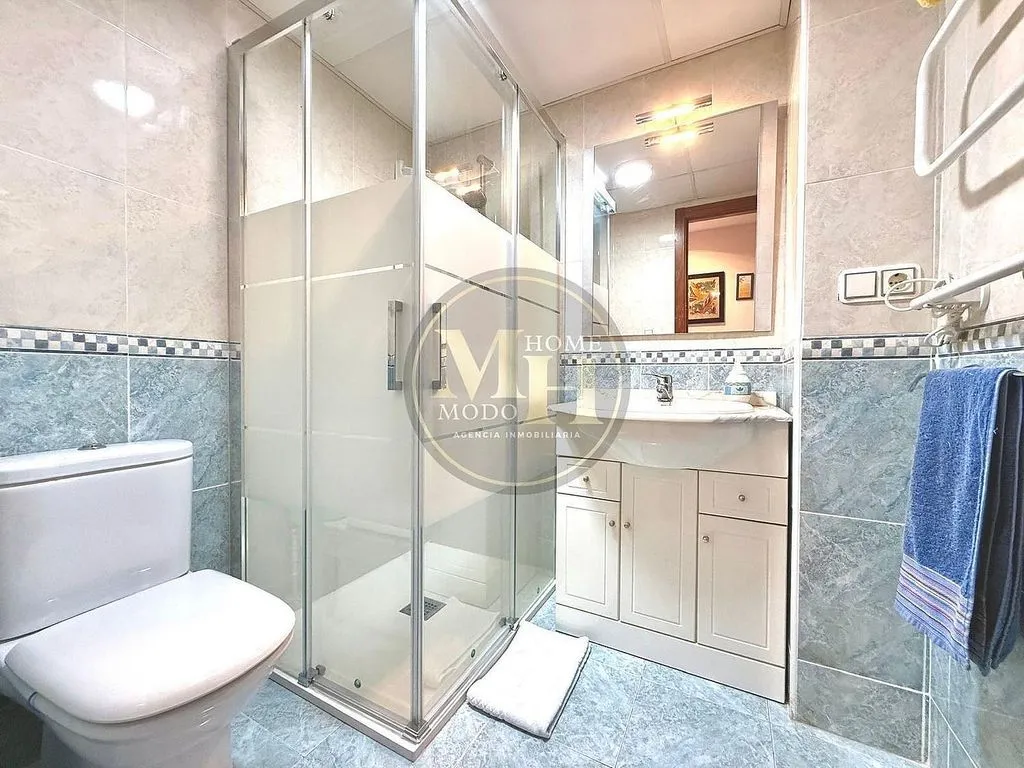 Salles de bain - 1-Bedroom Apartment with Pool in Campello Beach