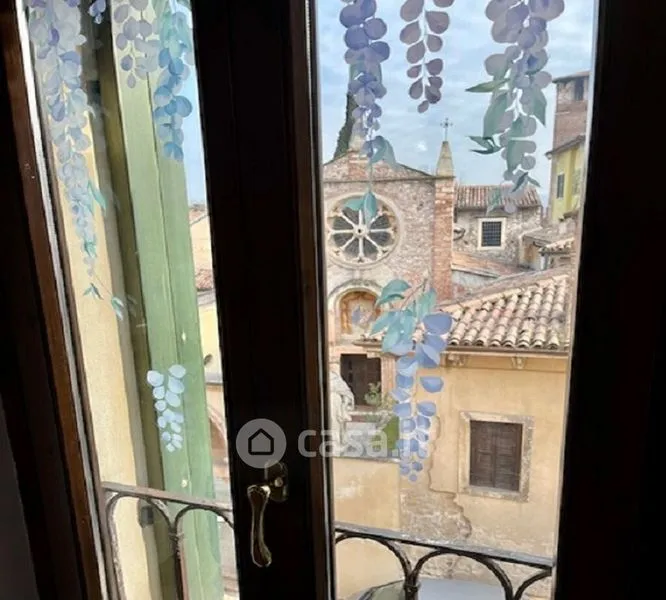 Toad - Elegant Apartment with Central Verona Location