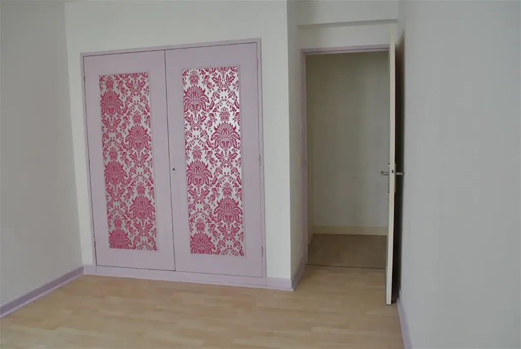 Rooms - 3-Bed Apartment with Balcony in Agen