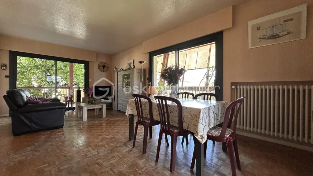 Salle à manger - Maison Familiale avec Studio à Échirolles