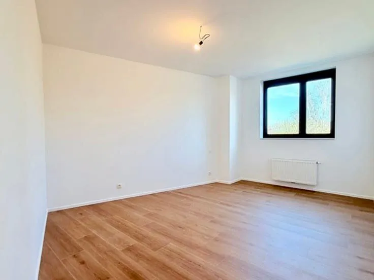 Pièces - Appartement à Jambes, Proche de la Rue Julie Dessy