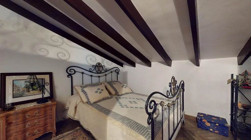 Magamistoad - Detached House with Pool in Elche