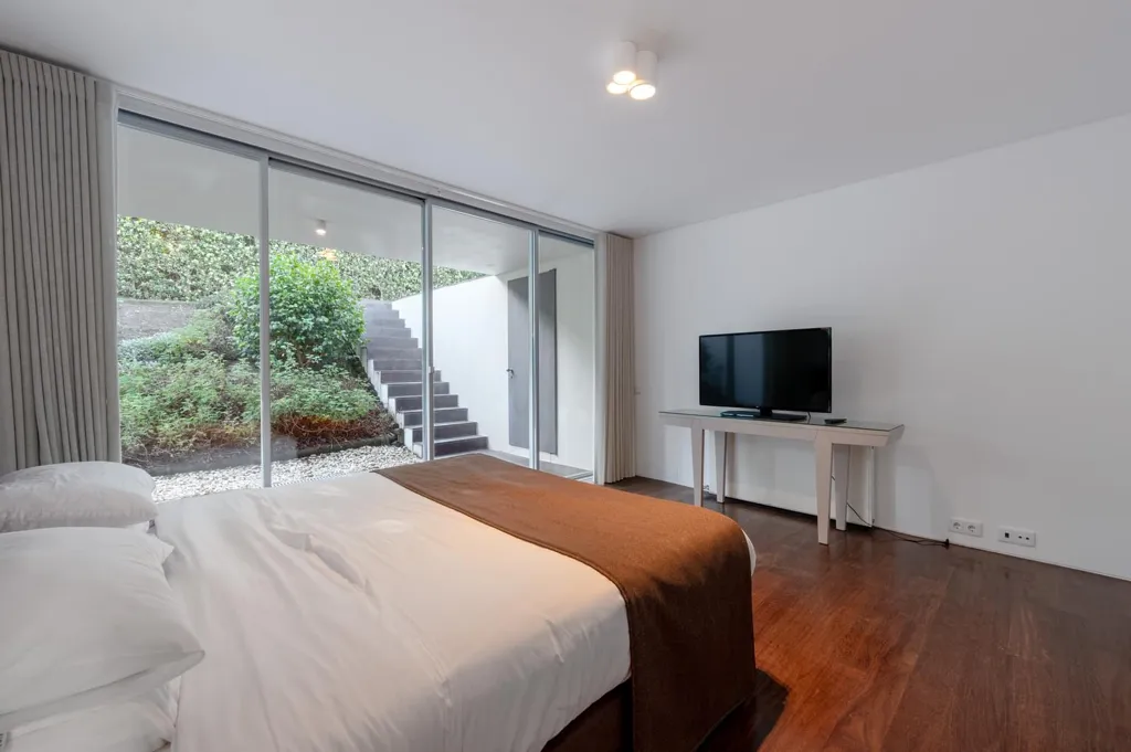 Magamistoad - Contemporary Villa with Golf Course in Bom Sucesso