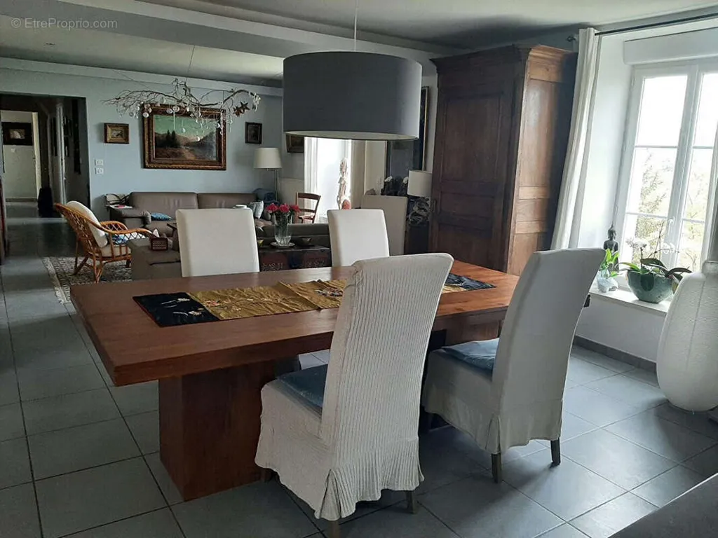 Söögituba - Renovated Longère with Garden in Morienval