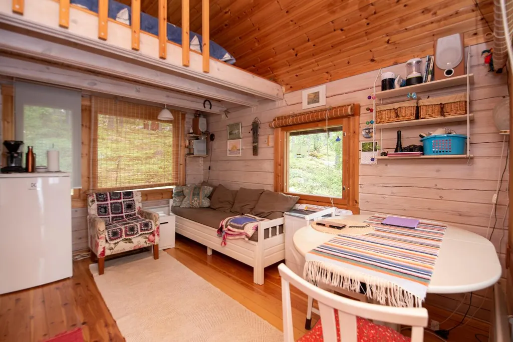 Séjour - Cottage with Sauna and Lake View in Jyväskylä