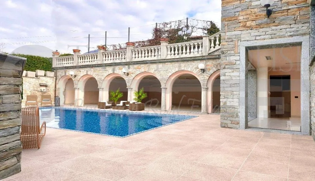 Piscine - Lakefront Villa with Private Garden in Verbania