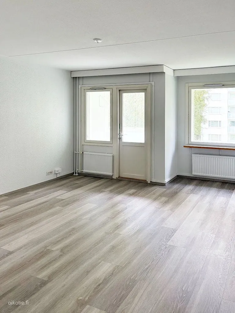 Elutuba - Renovated Flat with Glazed Balcony in Tampere