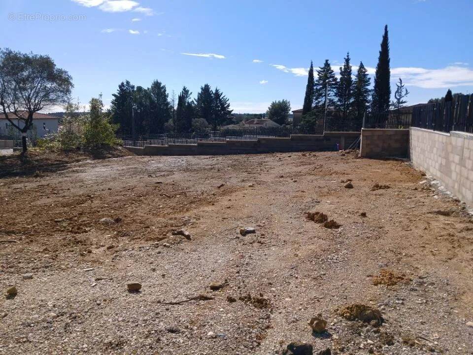 Giardino - Buildable Plot with Garden in Saint-Gely-du-Fesc