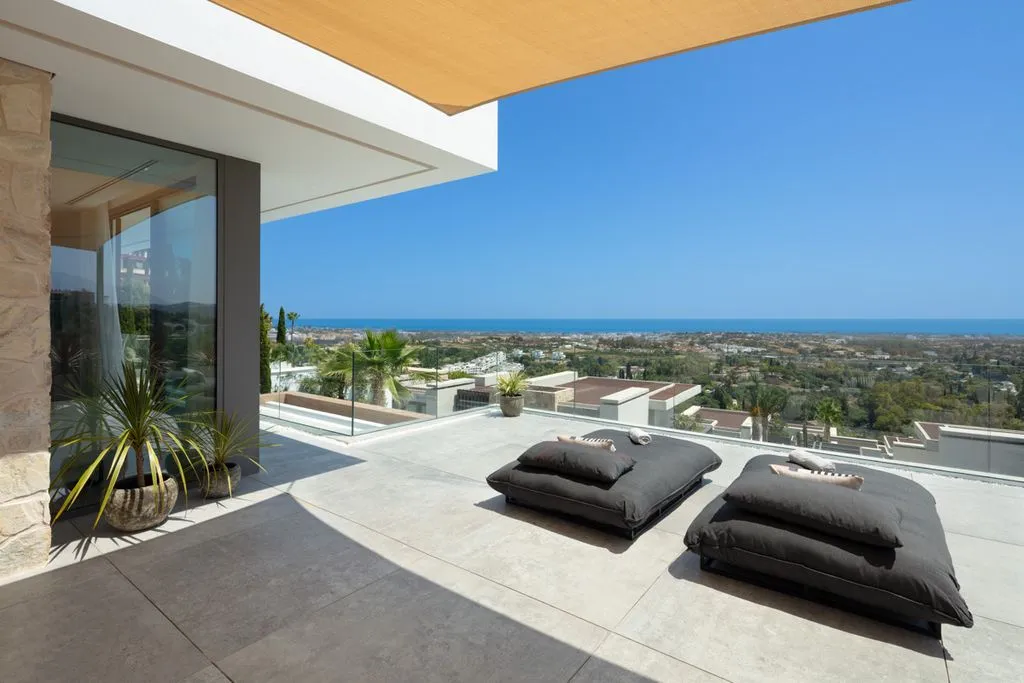 Terrasse - Luxury Villa with Panoramic Sea Views in Benahavís