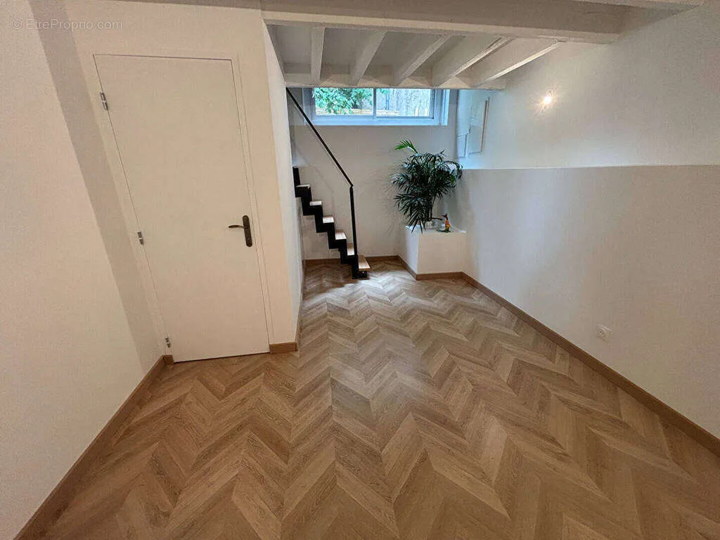 Pièces - Maison-Appartement avec Espace Extérieur à Bourges