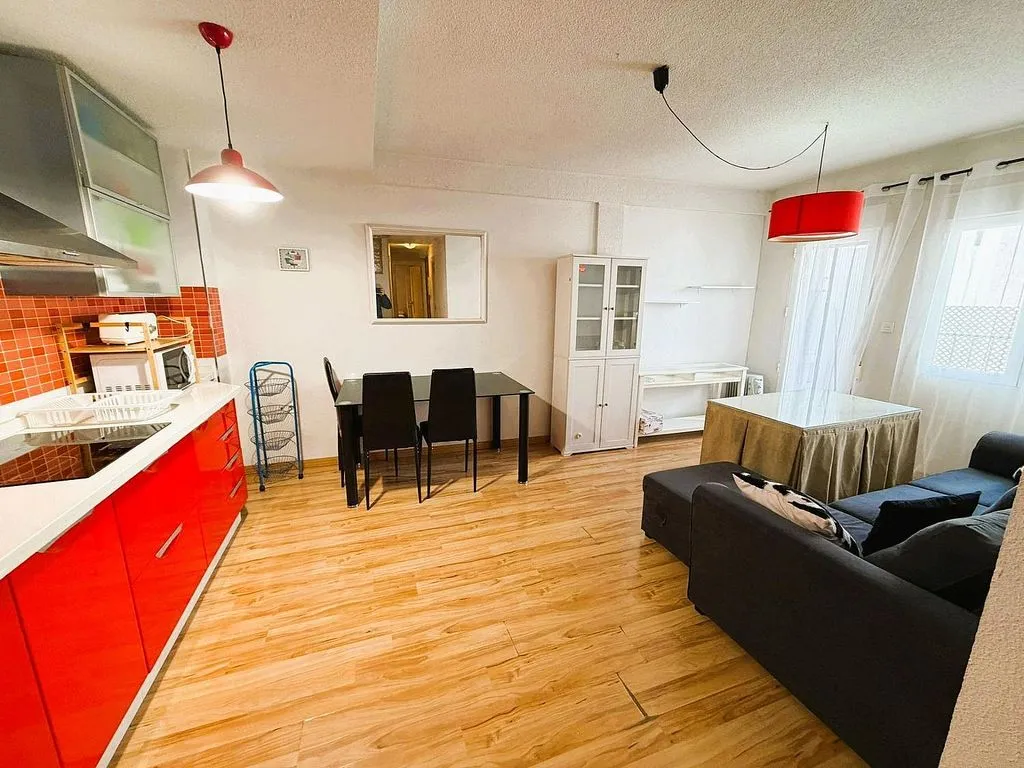 Elutuba - City Centre Apartment with Balcony in Sagrario