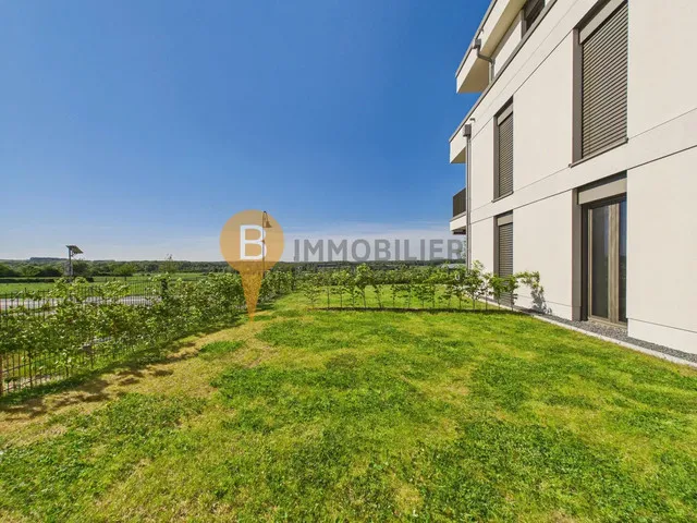 Garden - Modern Apartment with Terrace in Nospelt
