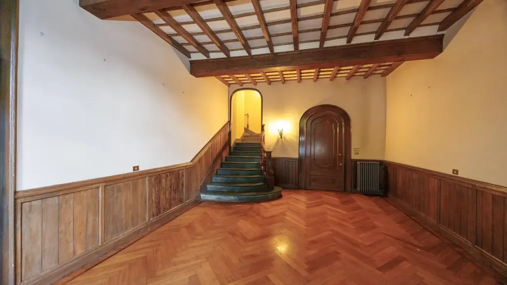 Entrée - Historic Apartment with Panoramic Terrace in Turin