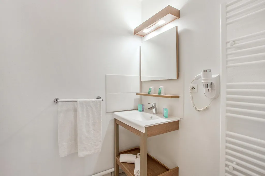 Vannitoad - Studio Flat with Business Residency in 6th Floor