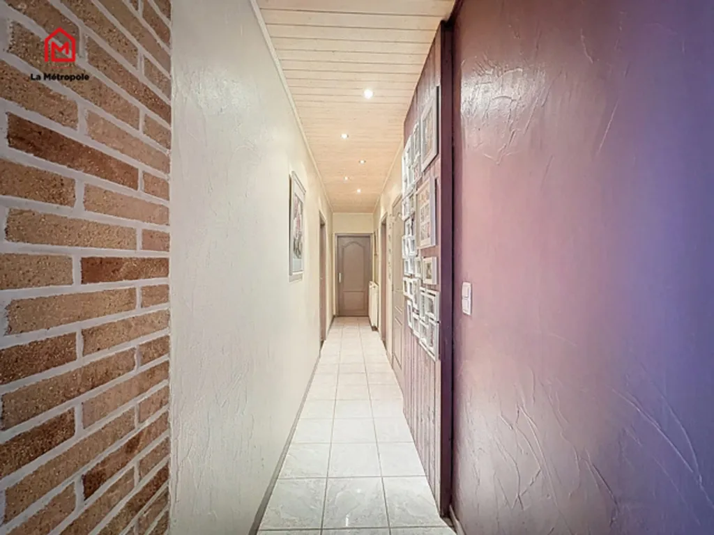 Entrée - Villa de Plain-Pied avec Piscine à Biesme