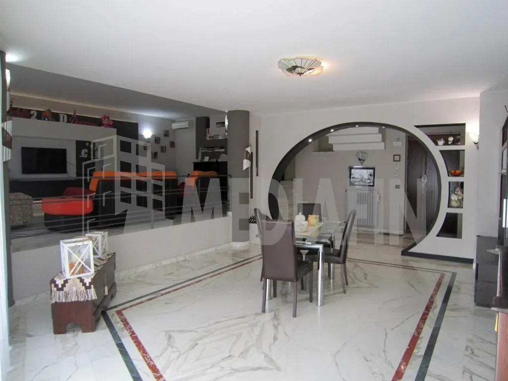 Sala da pranzo - Villa with Sea View in Calopezzati