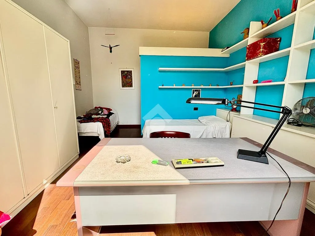 Magamistoad - Spacious Apartment with Balcony in Florence