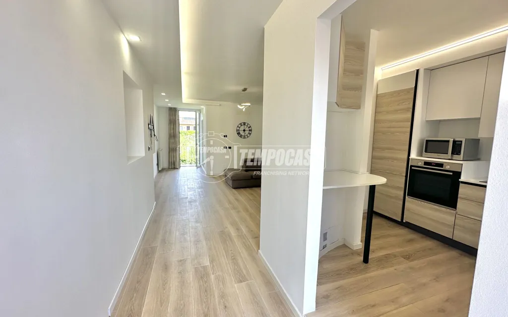 Cuisine - Rustic Trilocale with Balcony in Busto Arsizio
