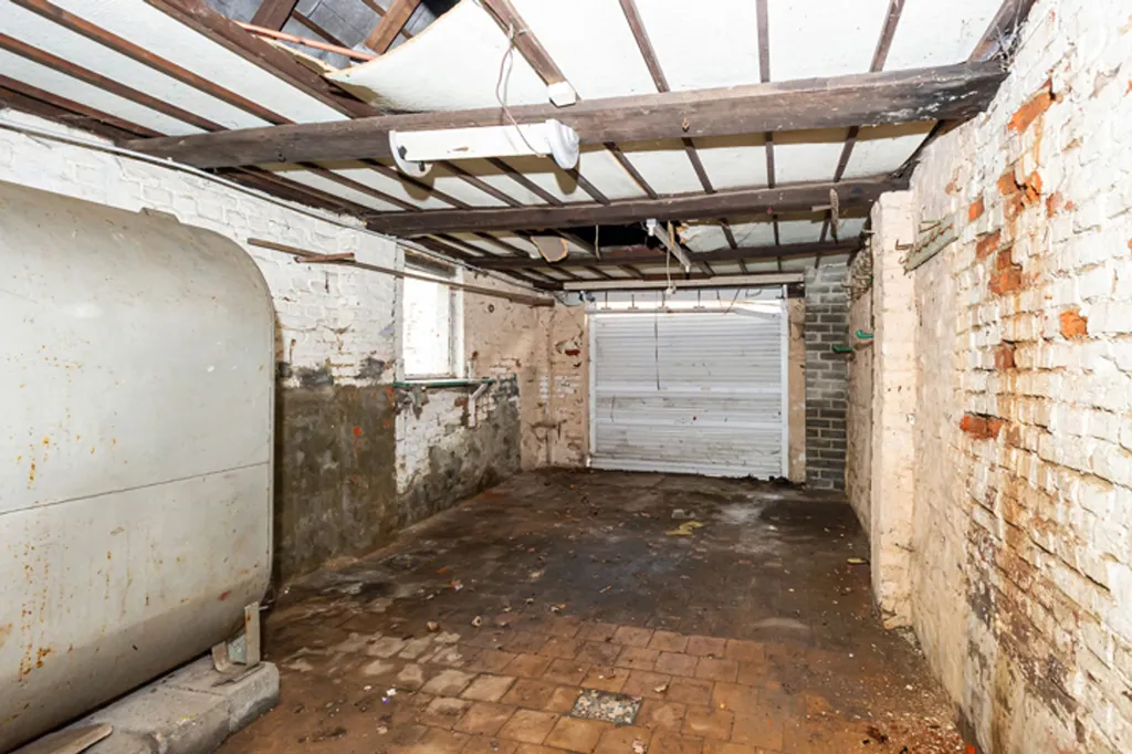 garage