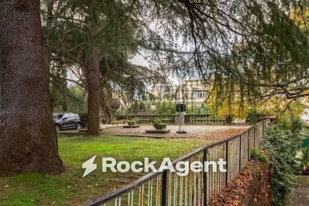 Giardino - Penthouse with Panoramic View in Trieste, Rome
