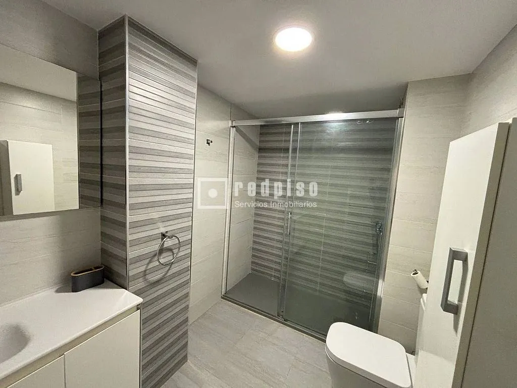 Vannitoad - Modernised Flat with Terrace in Granada