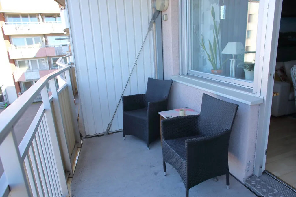 Rõdu - Apartment with West-Facing Balcony in Kiruna