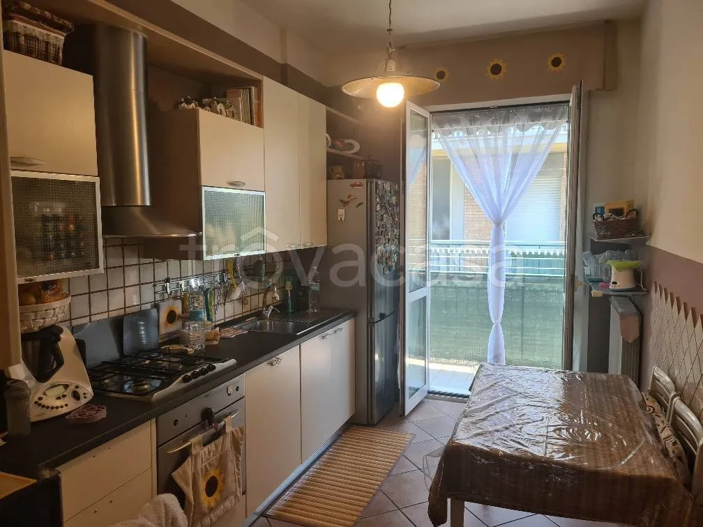 Kitchen - Rustic Apartment with Balcony near Ravenna Coast