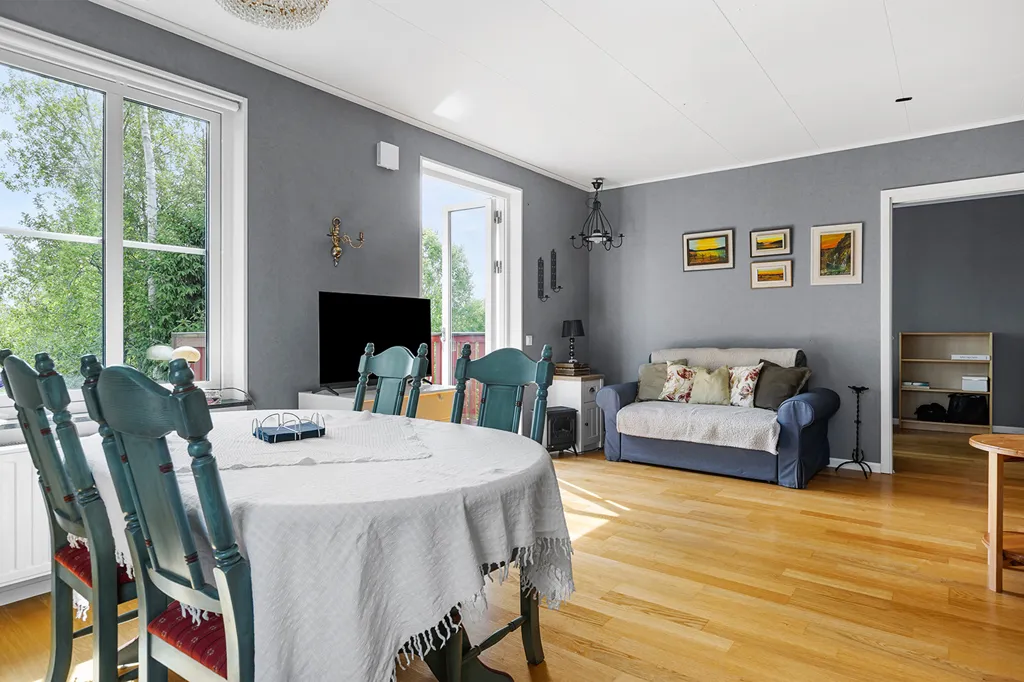 Sala da pranzo - Apartment with View in Central Kumla