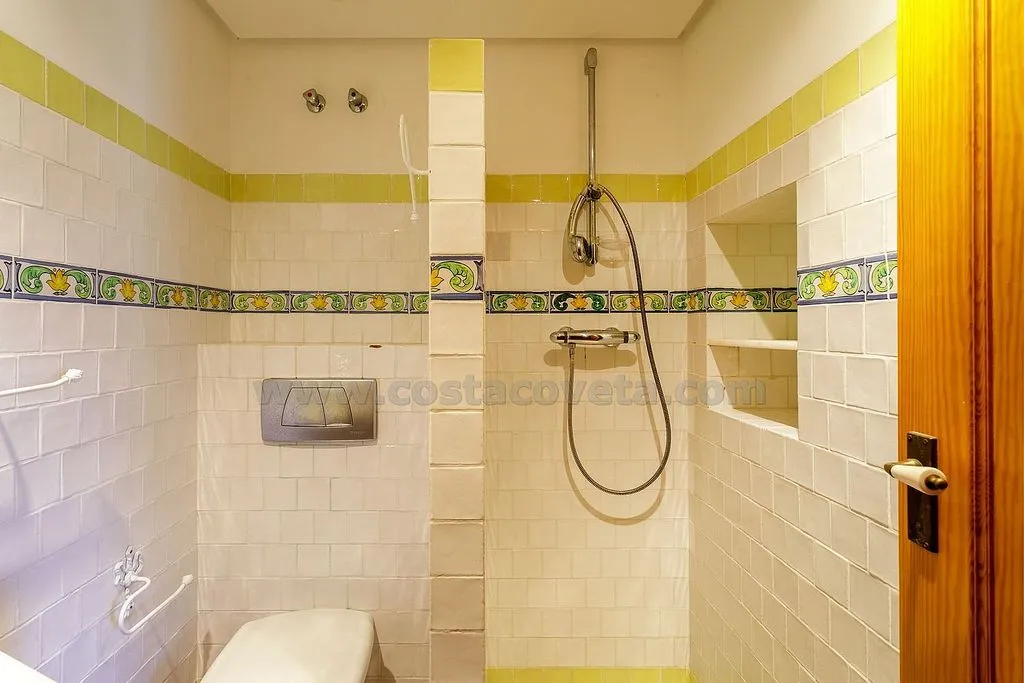 Vannitoad - Chalet with Pool and Terrace in Calle D'osca