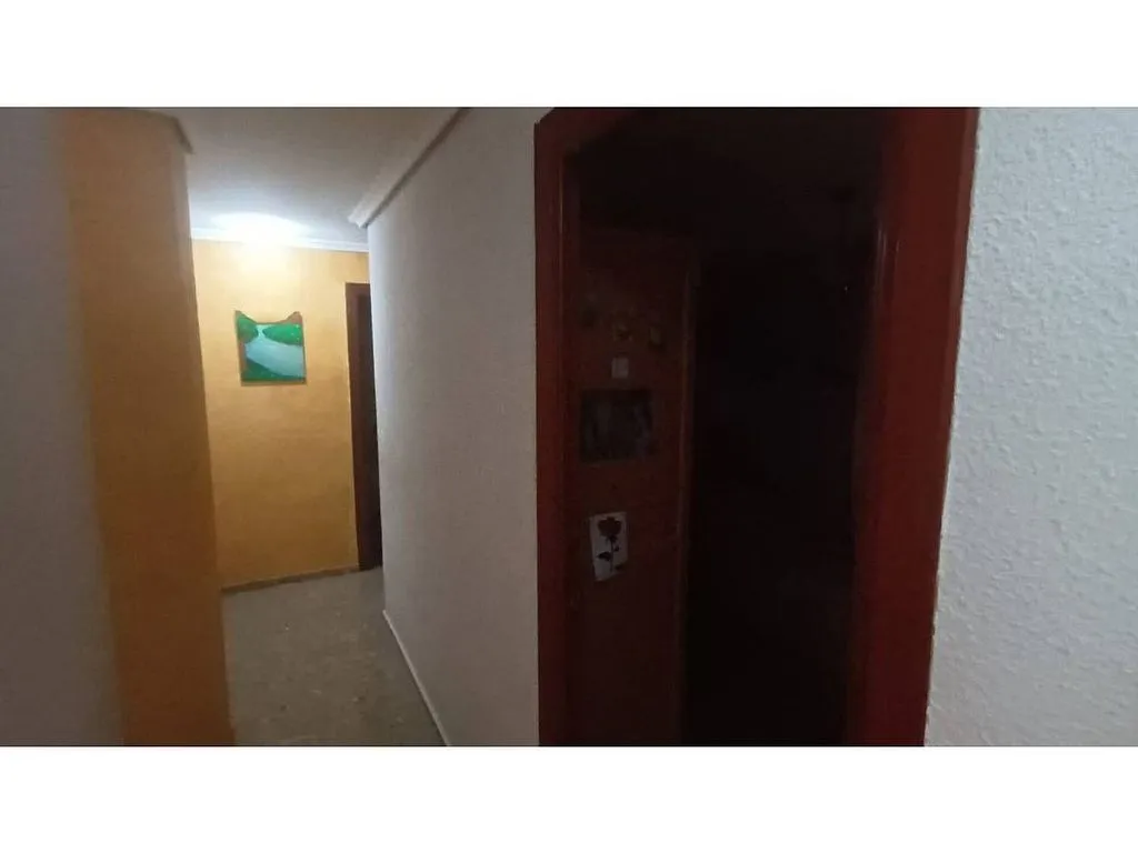 hallway_entrance