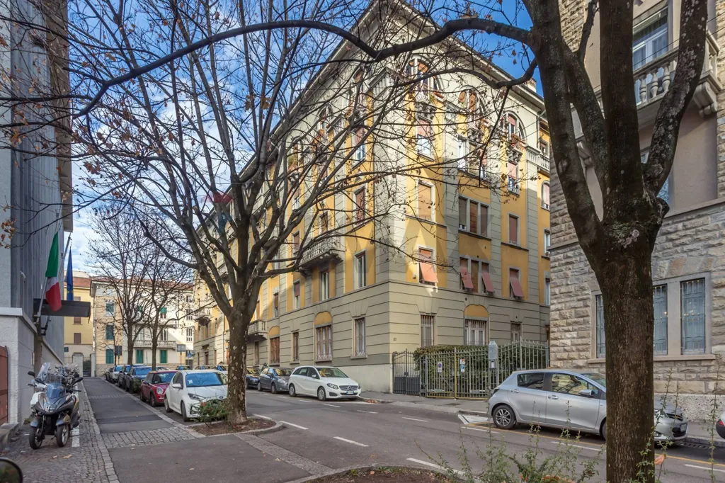 Esterno - Penthouse with Terrace in Bergamo Central
