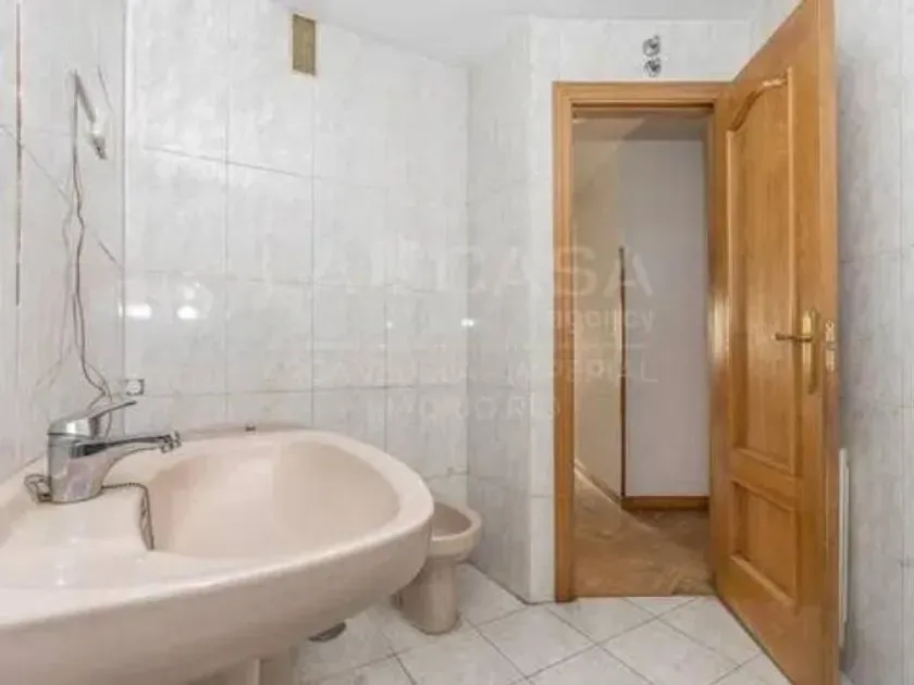 Vannitoad - Corner Flat with Terraces in Imperial, Madrid
