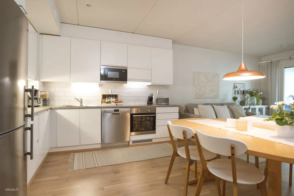 Salle à manger - Scandinavian-Style City Flat with Balcony in Vaasa