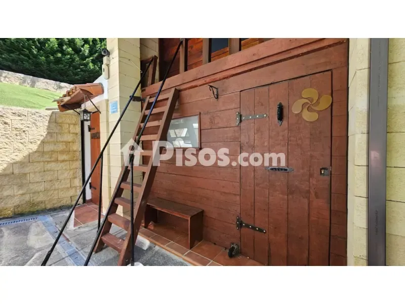 Exterior - Independent Villa with Private Pool in Gueñes