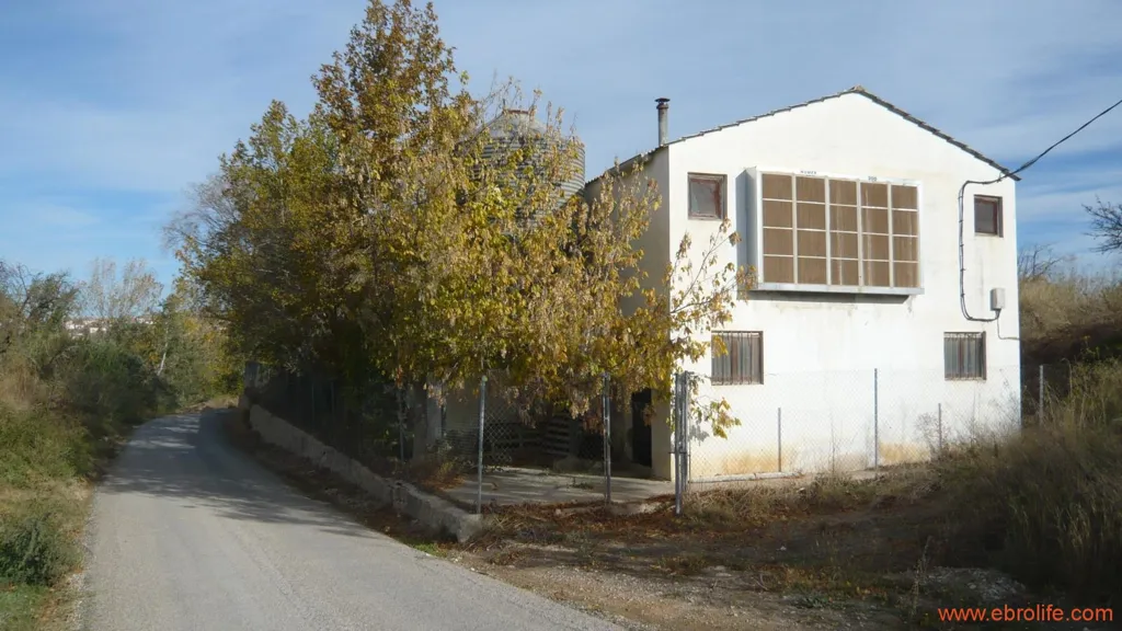 Extérieur - Farm with Naves and Service House in Maella
