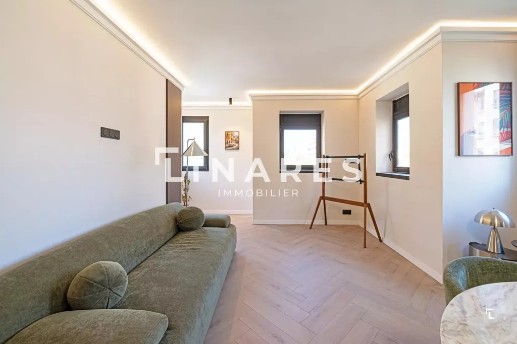 Séjour - Appartement T2 avec Balcon et Garage à Saint-Victor