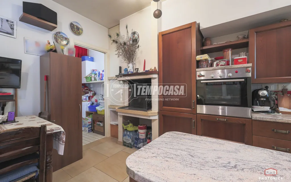 Kitchen - Ground Floor Apartment with Private Garden in Marina Romea