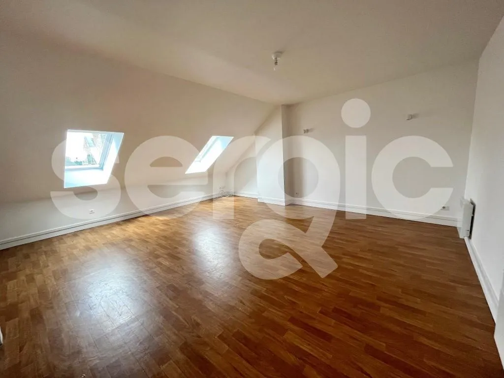 Pièces - Appartement Type 3 avec Place de Parking près de la Rue des Jacobins