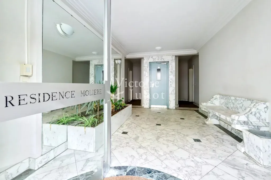 Entrée - Appartement avec Jardin Sud à Molière, Bruxelles