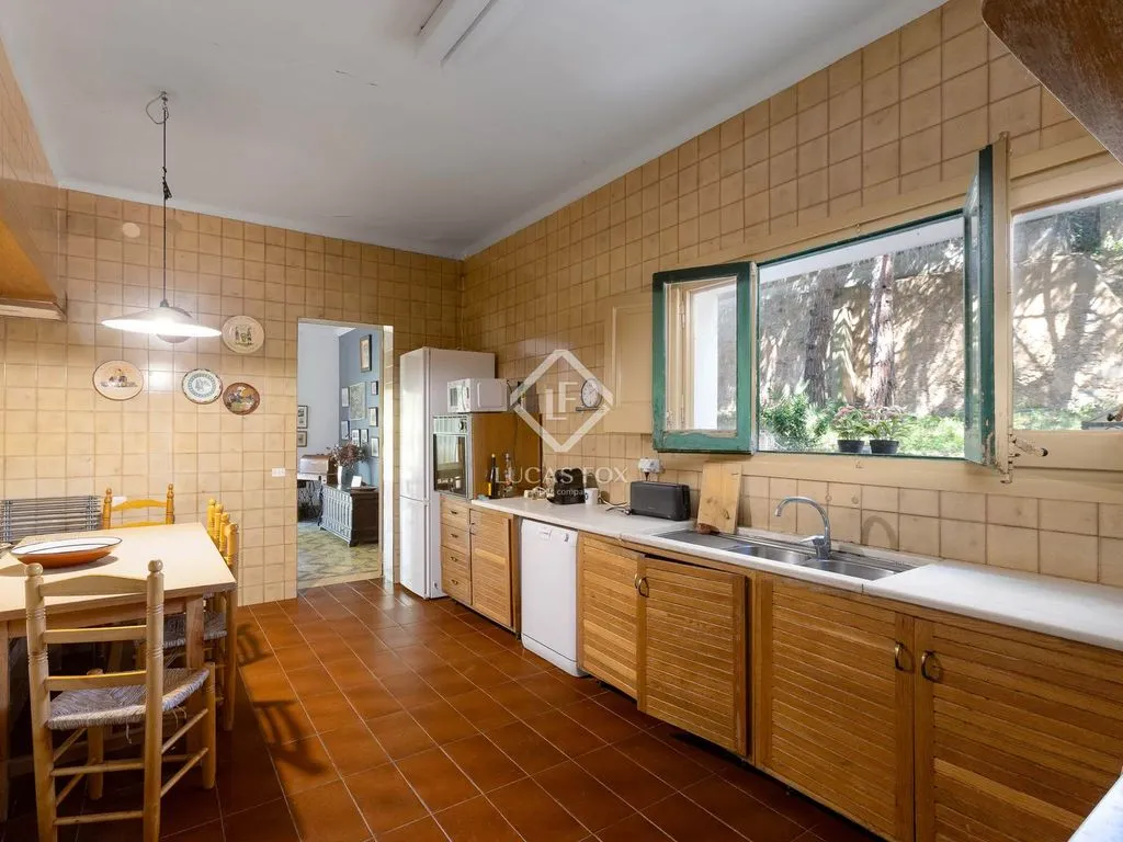 Cuisine - Historic Country House with Vineyards in Alella