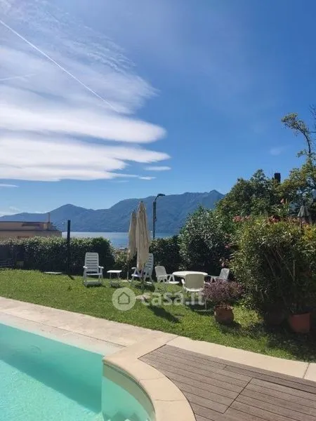 Piscine - Two-Bedroom Lake View Apartment in Luino