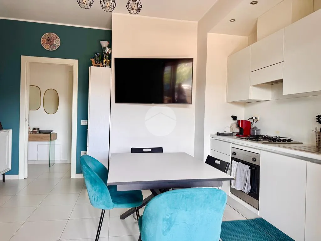 Sala da pranzo - Modern 2-Bedroom in Talenti, Rome