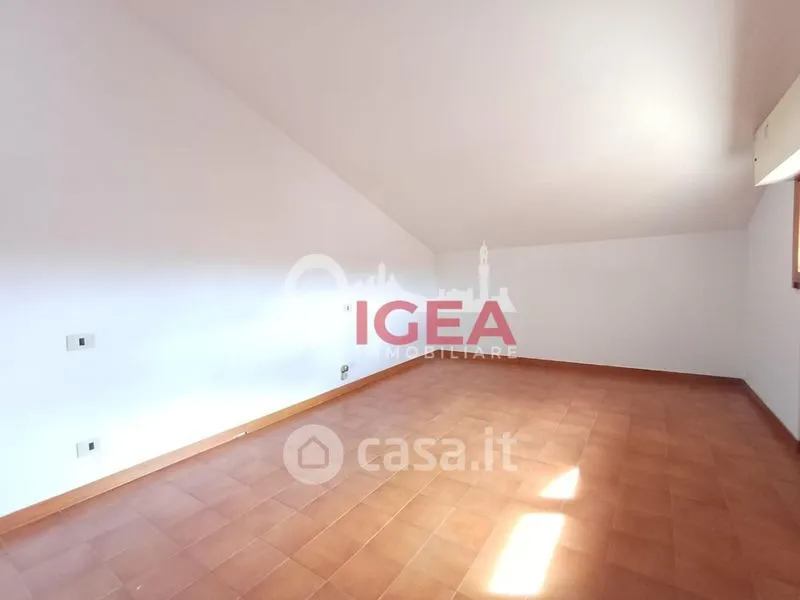 Pièces - Spacious Loft with Terrace in Siena
