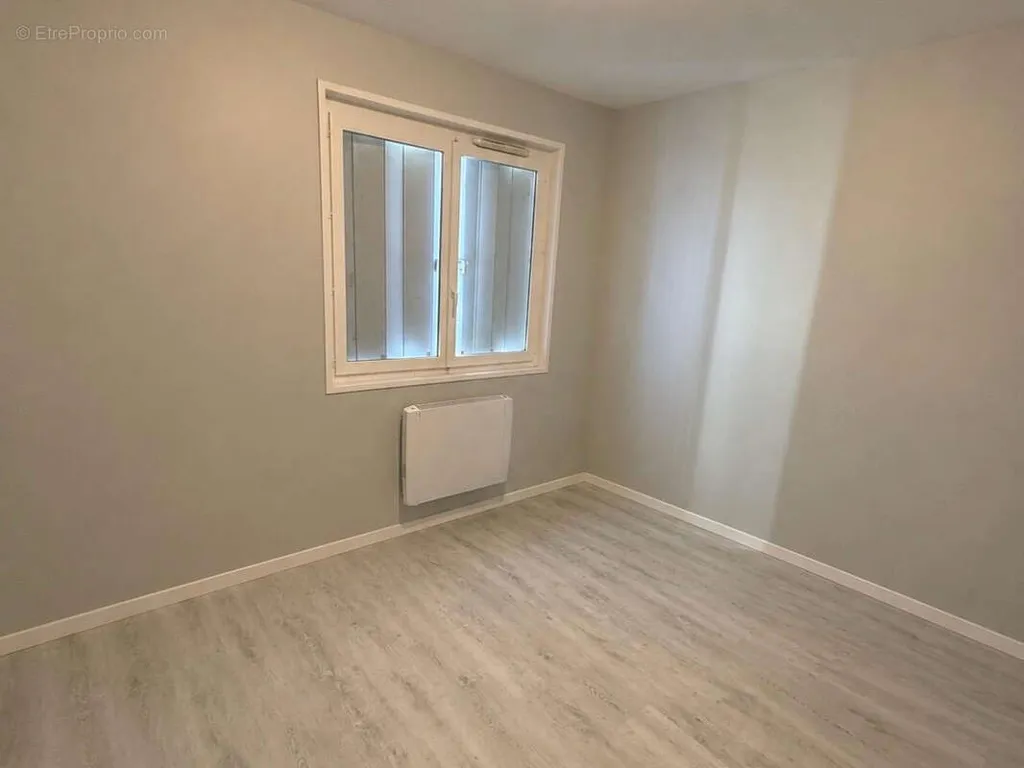 Toad - Spacious Apartment with Balcony in Thiers