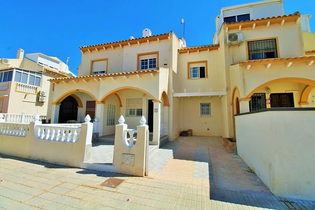 Välivaade - Terraced House with Pool in Perla del Mar II