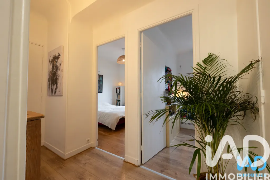 hallway_entrance
