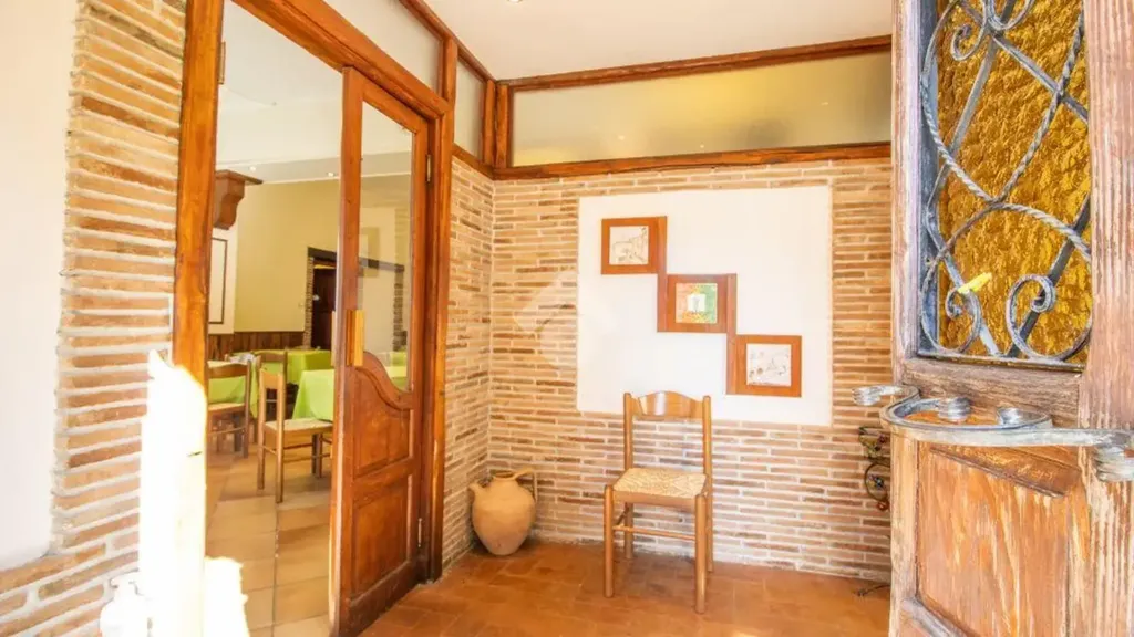 Esik - Restaurant with Garden in Cottanello, Rieti