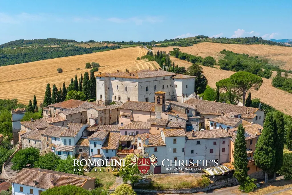 Õhuvaade - Historic Estate with Castle in Umbria